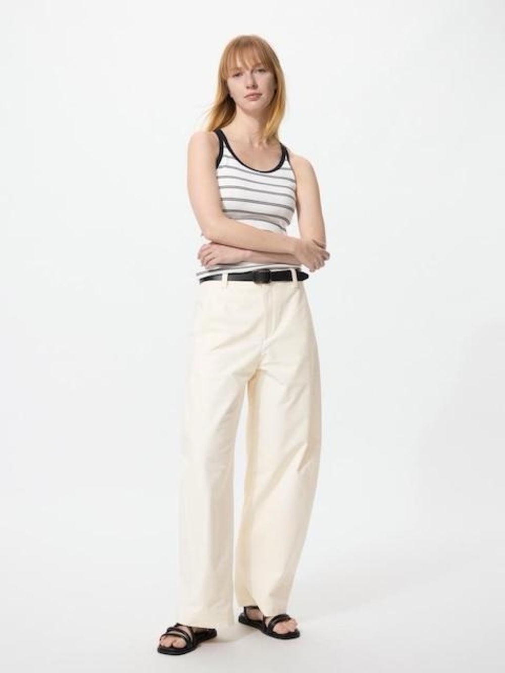 Uniqlo viral Barrel Pants - Picture 3 of 7
